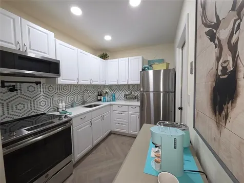 659 W Oakland Park Boulevard Wilton Manors FL 33311