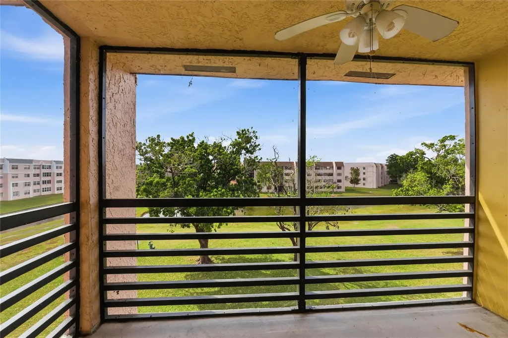 2748 NW 104th Avenue Sunrise FL 33322