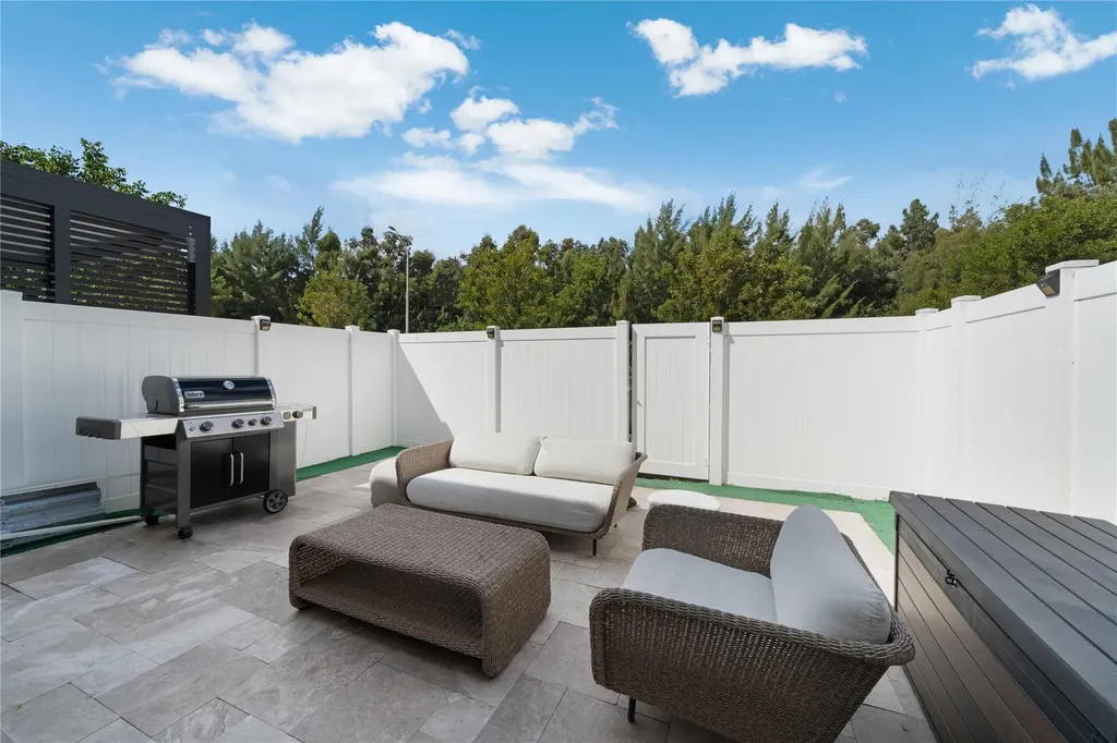 11392 W 34th Way Hialeah FL 33018