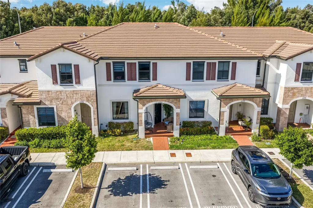 11392 W 34th Way Hialeah FL 33018