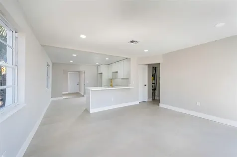 1161 NW 105th Terrace Miami FL 33150
