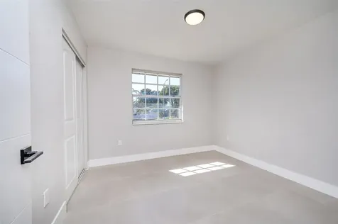1161 NW 105th Terrace Miami FL 33150