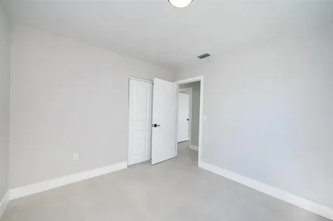 1161 NW 105th Terrace Miami FL 33150