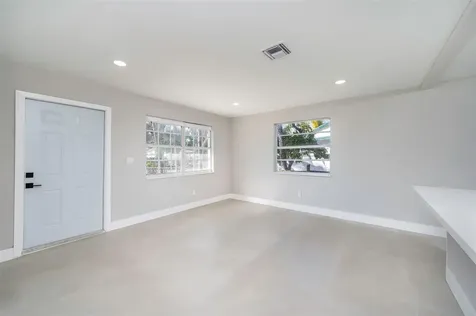 1161 NW 105th Terrace Miami FL 33150