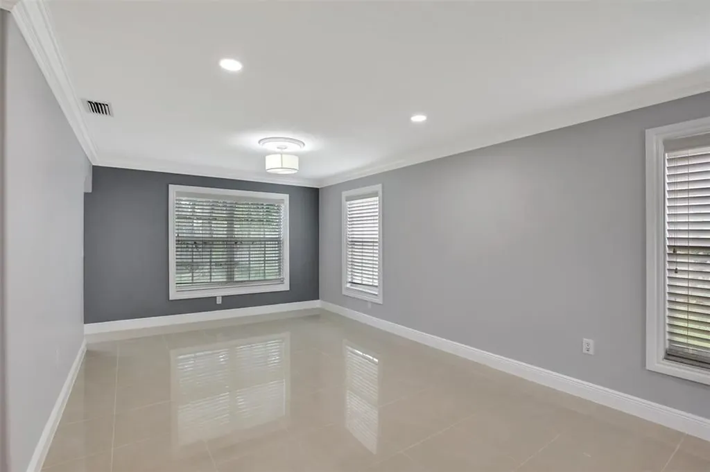 2355 NW 138th Drive Sunrise FL 33323