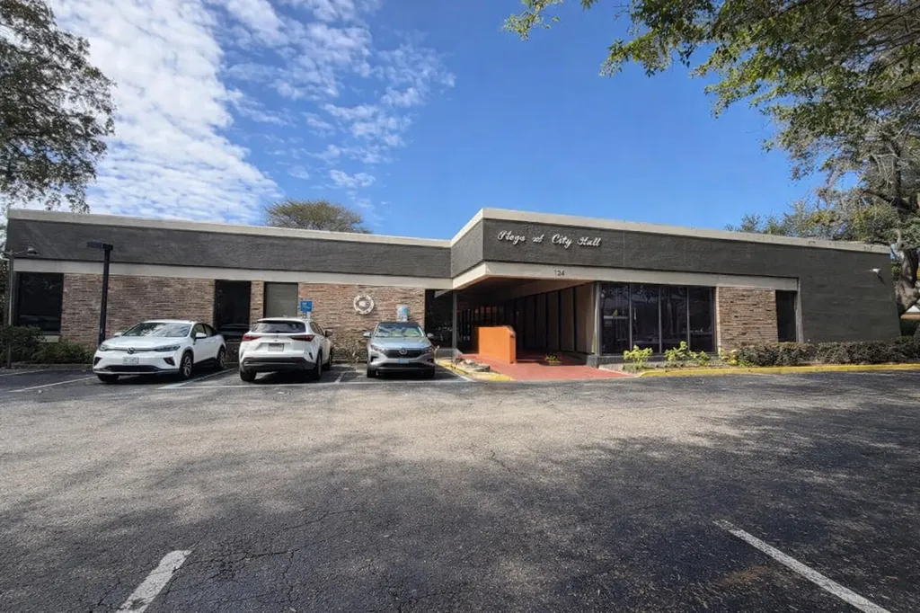 7301 NW 4th Street Plantation FL 33317