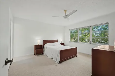 8970 S Hollybrook Boulevard Pembroke Pines FL 33025