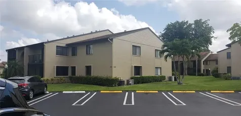 527 Shady Pine Way Greenacres FL 33415