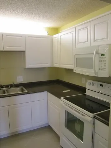 527 Shady Pine Way Greenacres FL 33415