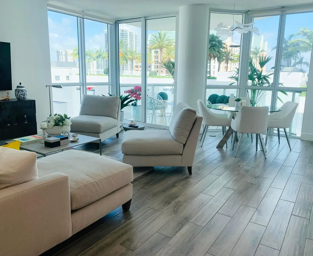 111 SE 8th Avenue Fort Lauderdale FL 33301