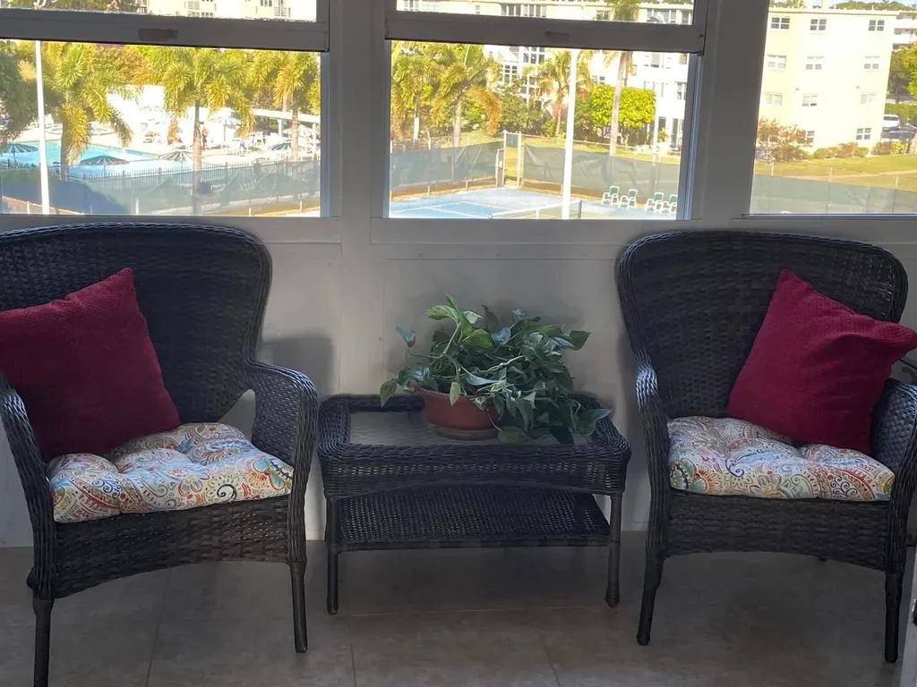 2520 NE 1st Court Boynton Beach FL 33435