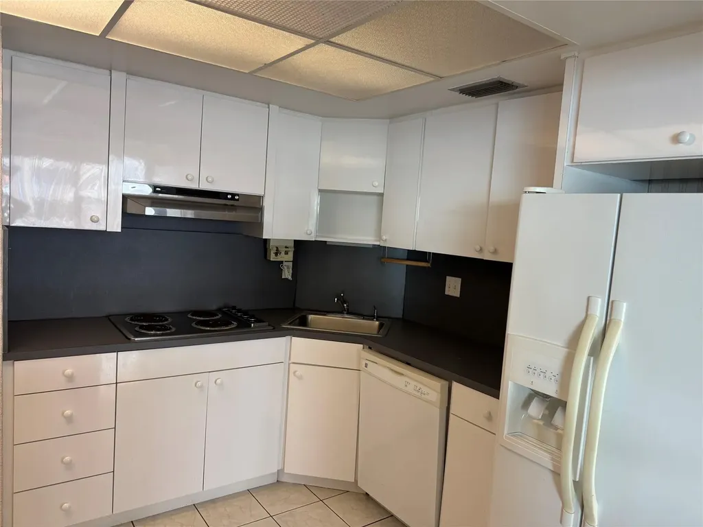 3800 N Galt Ocean Drive Fort Lauderdale FL 33308