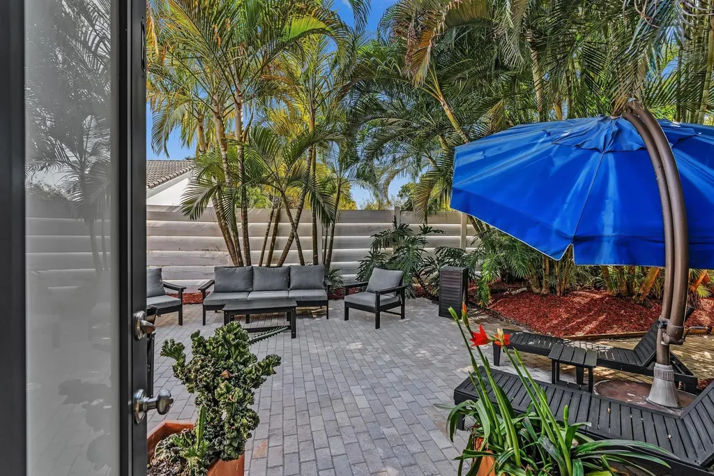 3111 N 52nd Avenue Hollywood FL 33021
