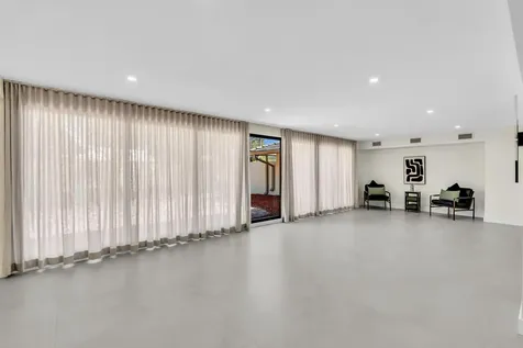 3111 N 52nd Avenue Hollywood FL 33021
