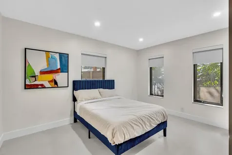 3111 N 52nd Avenue Hollywood FL 33021