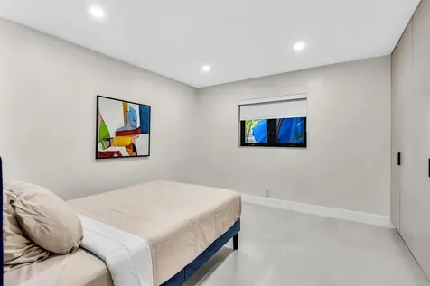 3111 N 52nd Avenue Hollywood FL 33021