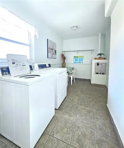 3531 NW 50th Avenue Lauderdale Lakes FL 33319