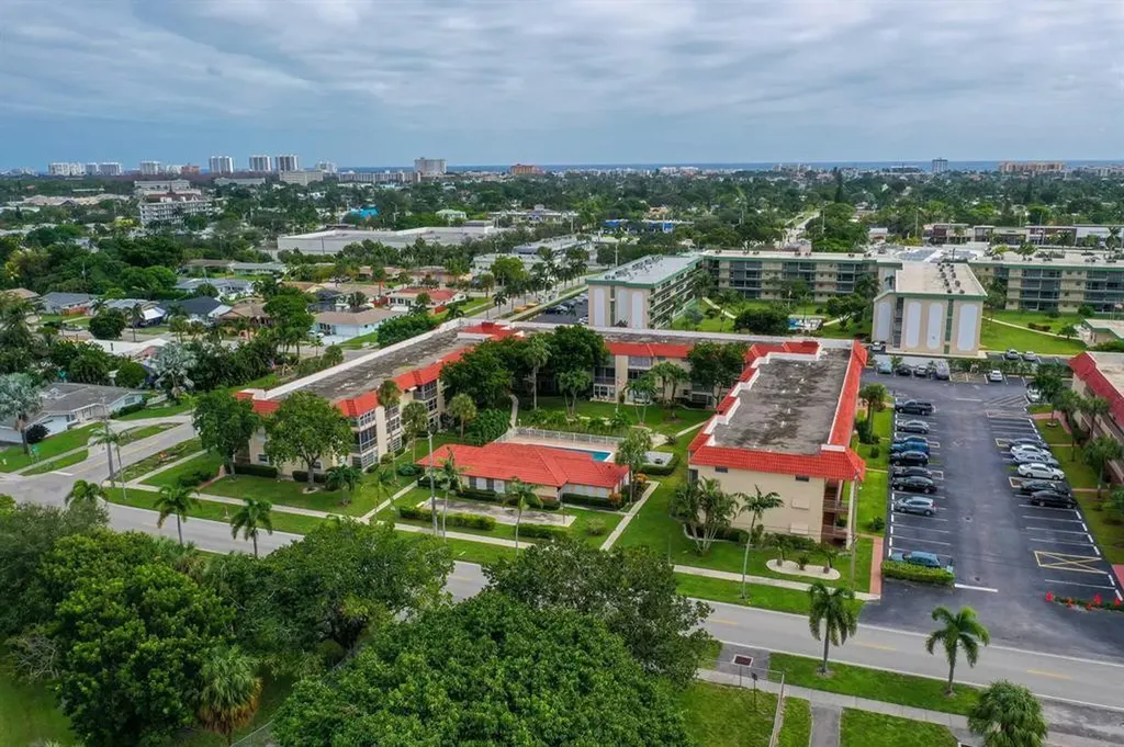 700 SE 6th Avenue Deerfield Beach FL 33441