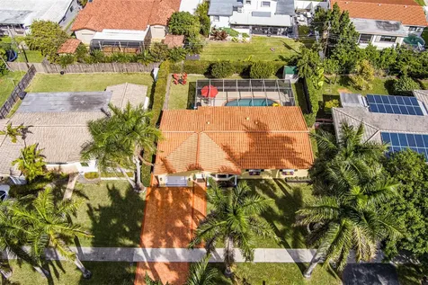 1017 NE 4th Street Hallandale Beach FL 33009