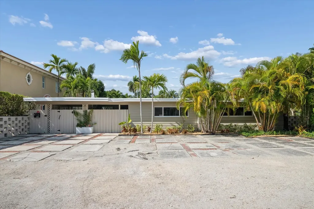 1123 NE 14th Avenue Fort Lauderdale FL 33304
