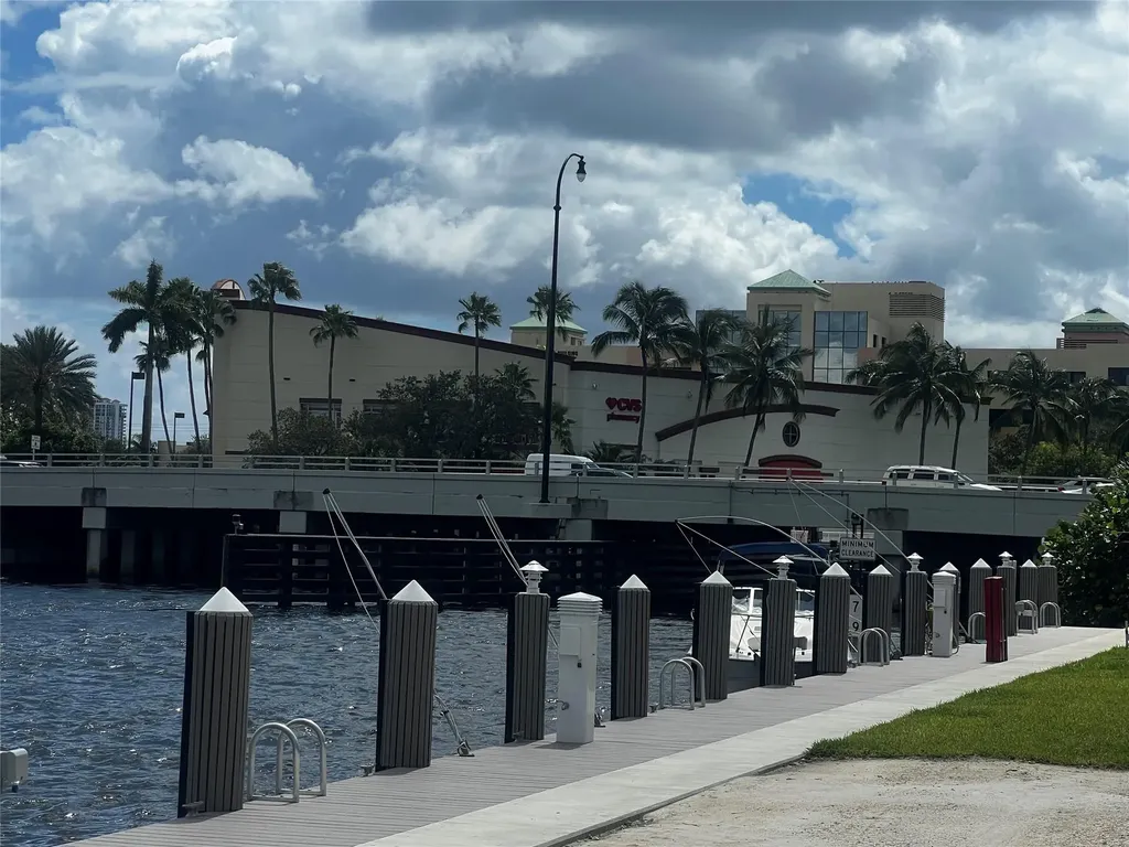 1170 N Federal Highway Fort Lauderdale FL 33304