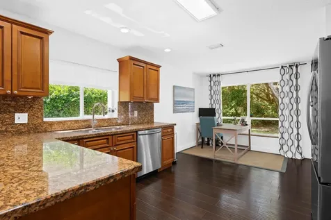 1021 NW 108th Avenue Plantation FL 33322