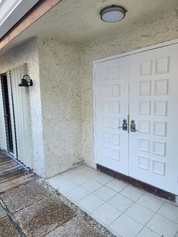 7407 SW 13th Street North Lauderdale FL 33068