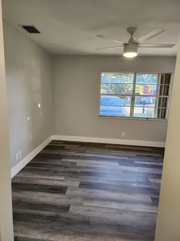 7407 SW 13th Street North Lauderdale FL 33068