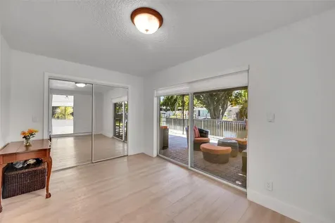 3044 NE 15th Terrace Oakland Park FL 33334