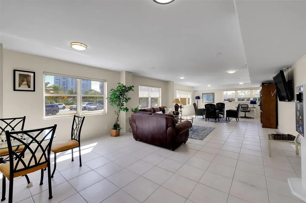 1200 Hibiscus Avenue Pompano Beach FL 33062