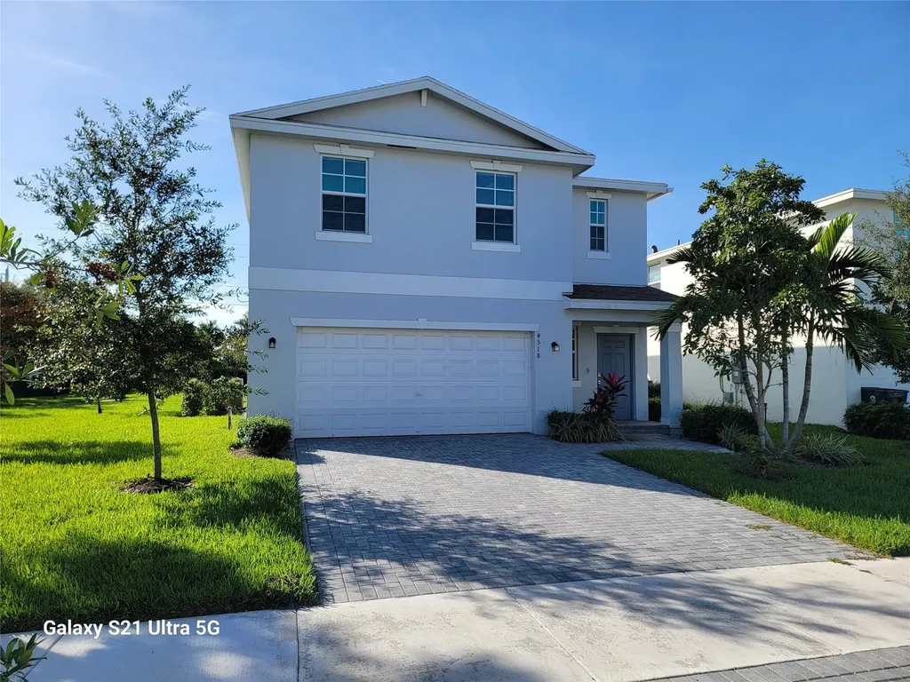 4518 Dow Lane Lake Worth FL 33463