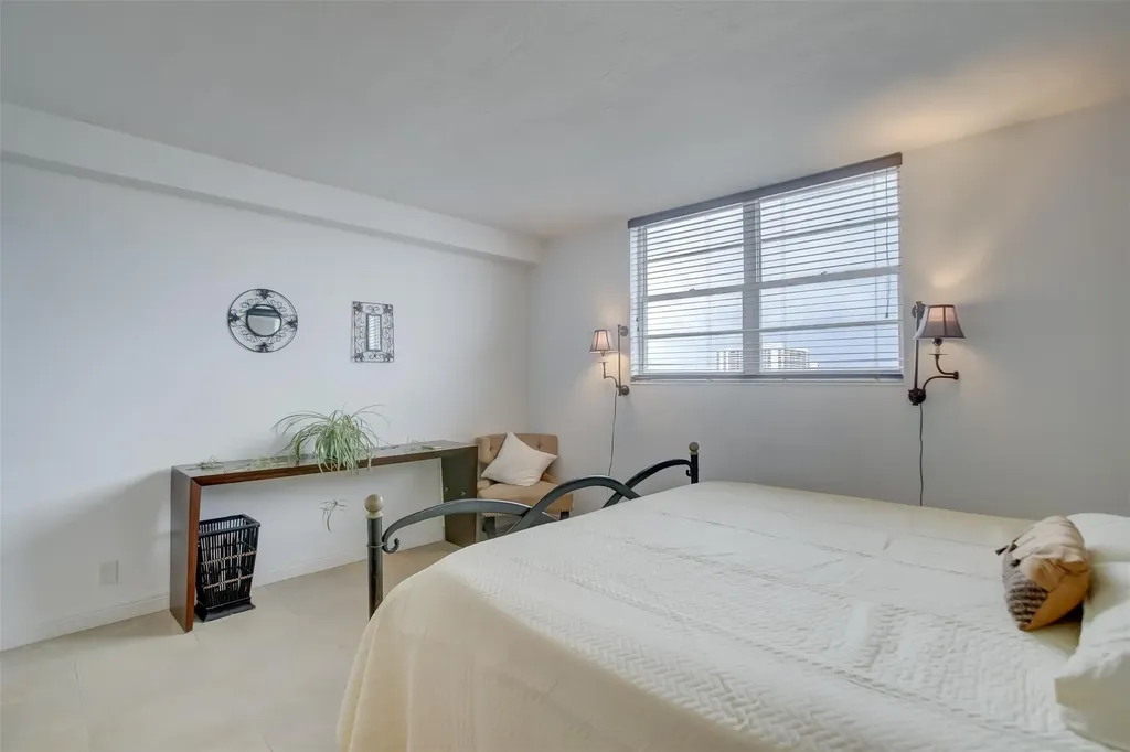 3000 S Ocean Drive Hollywood FL 33019