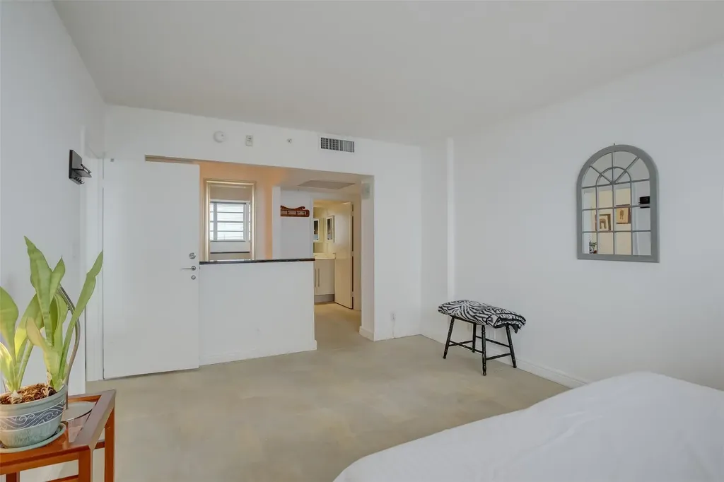 3000 S Ocean Drive Hollywood FL 33019