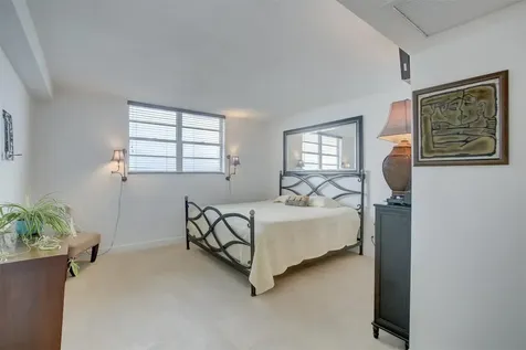 3000 S Ocean Drive Hollywood FL 33019