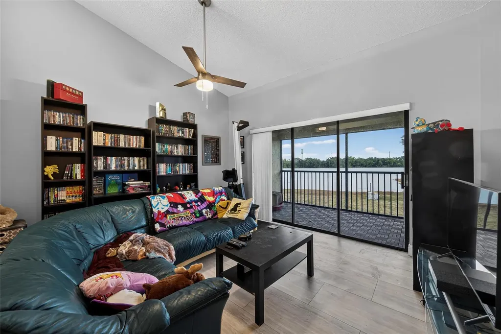 204 Lincoln Court Deerfield Beach FL 33442