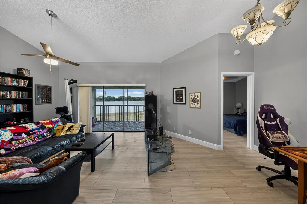 204 Lincoln Court Deerfield Beach FL 33442