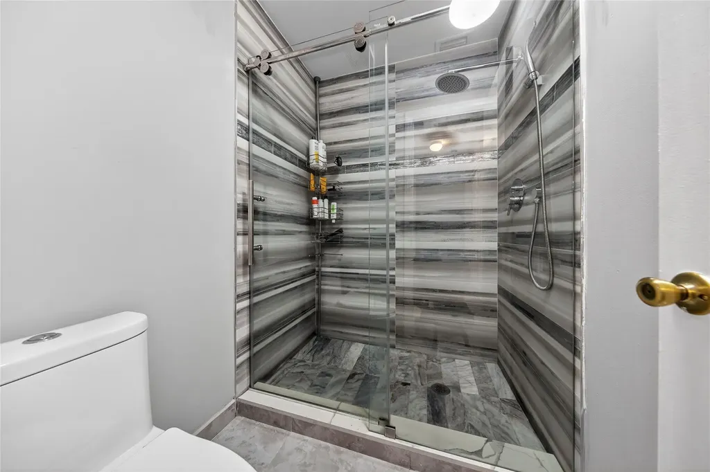 204 Lincoln Court Deerfield Beach FL 33442