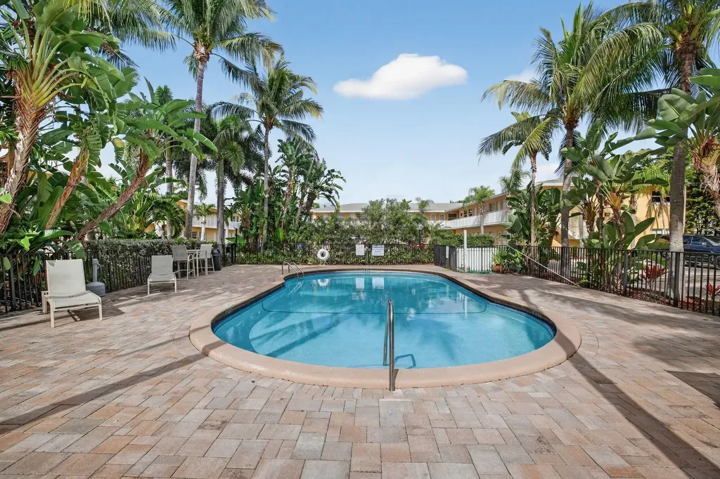 4051 NE 13th Avenue Fort Lauderdale FL 33334
