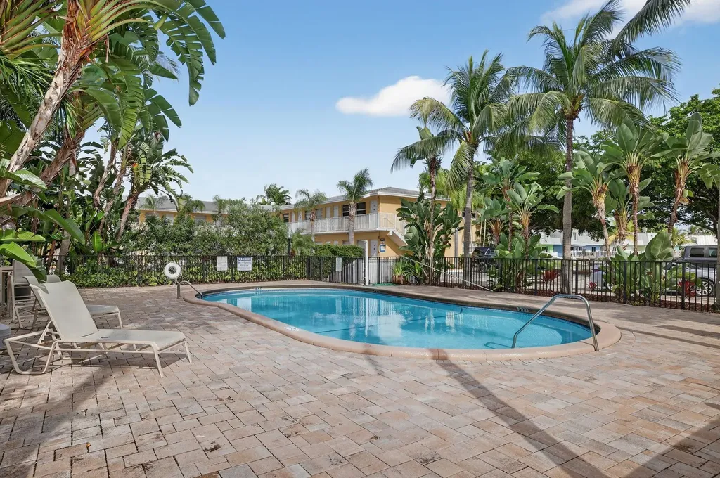 4051 NE 13th Avenue Fort Lauderdale FL 33334