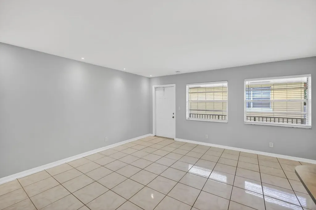 4051 NE 13th Avenue Fort Lauderdale FL 33334