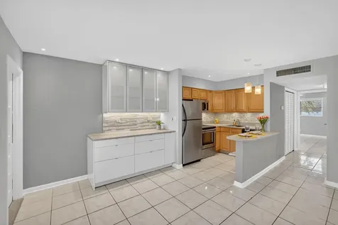 4051 NE 13th Avenue Fort Lauderdale FL 33334