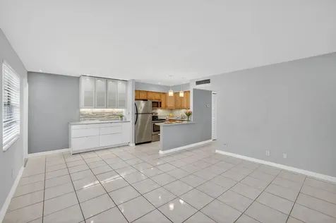 4051 NE 13th Avenue Fort Lauderdale FL 33334