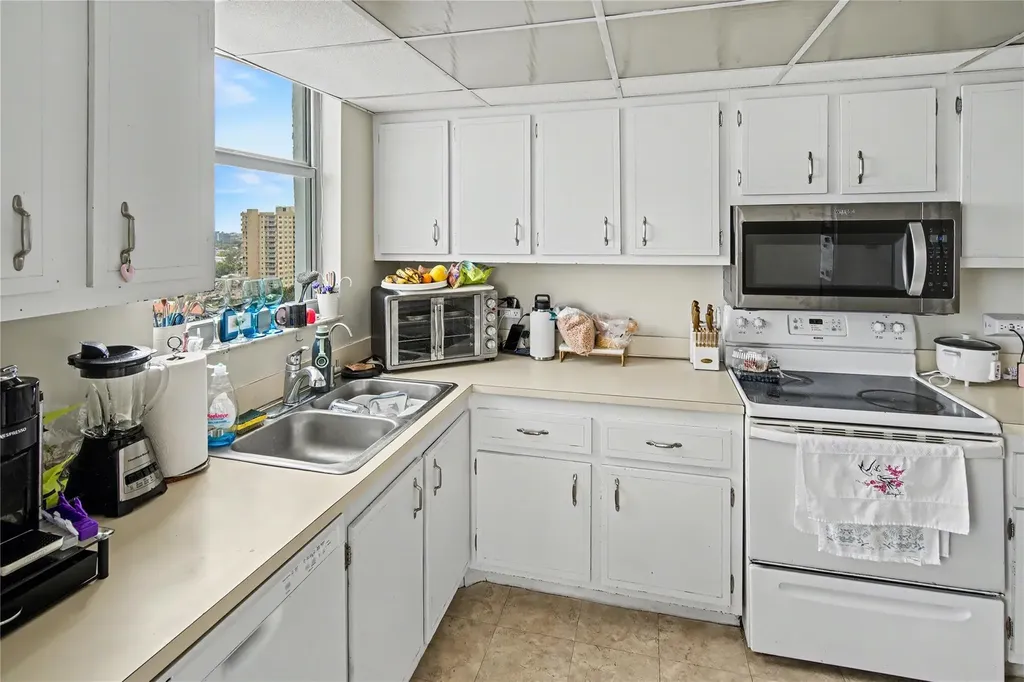 1010 S Ocean Boulevard Pompano Beach FL 33062
