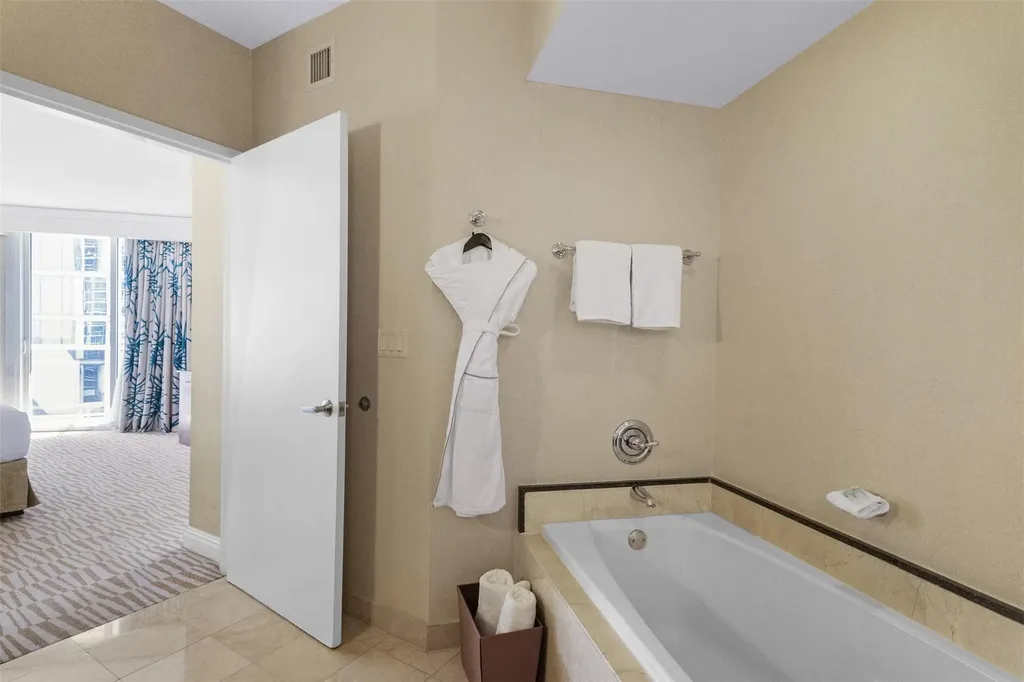 18001 Collins Avenue Sunny Isles Beach FL 33160