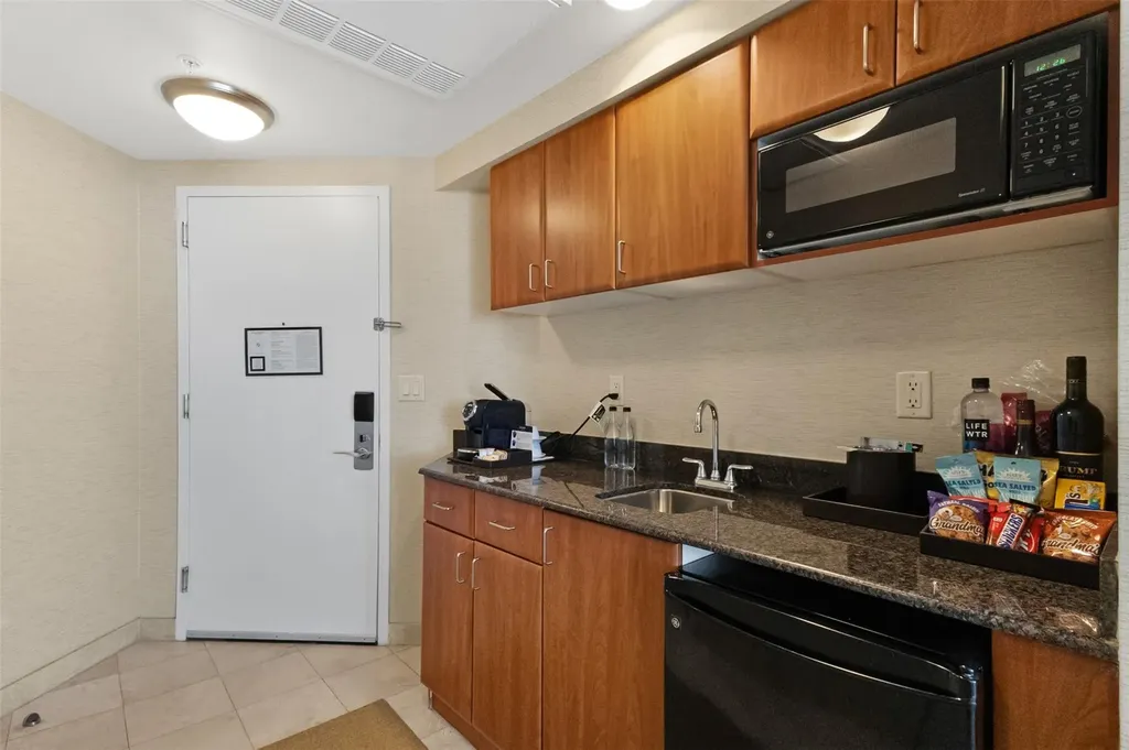 18001 Collins Avenue Sunny Isles Beach FL 33160