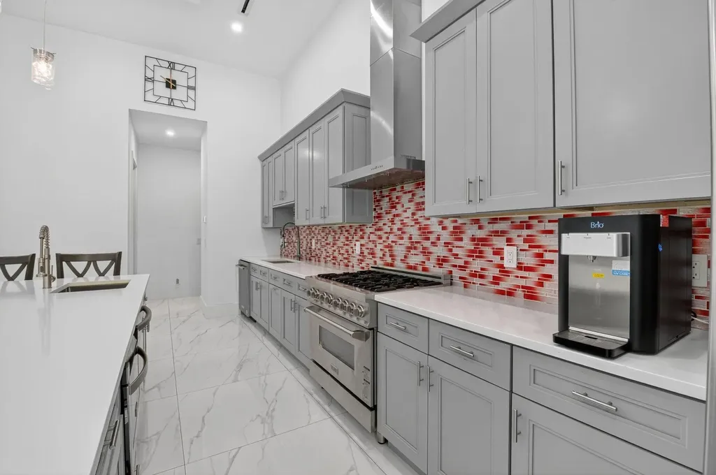 711 NE 6th Street Boca Raton FL 33432