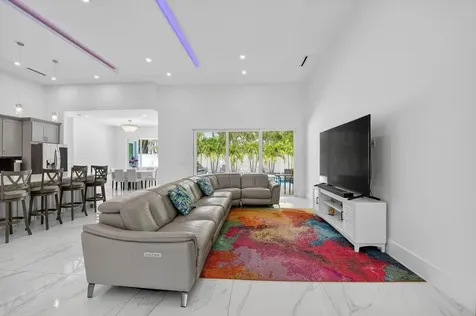711 NE 6th Street Boca Raton FL 33432