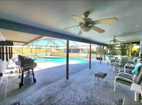 1985 SE Dupont Street Port St Lucie FL 34952