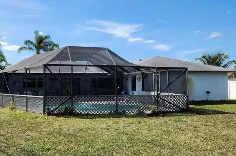 1985 SE Dupont Street Port St Lucie FL 34952