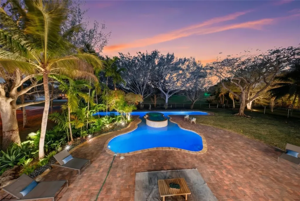 1704 SW 142nd Avenue Davie FL 33325